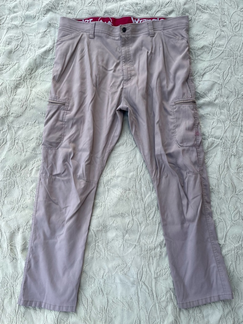 ♦️5/$15♦️Wrangler | Distressed Beige Tan Work Pants